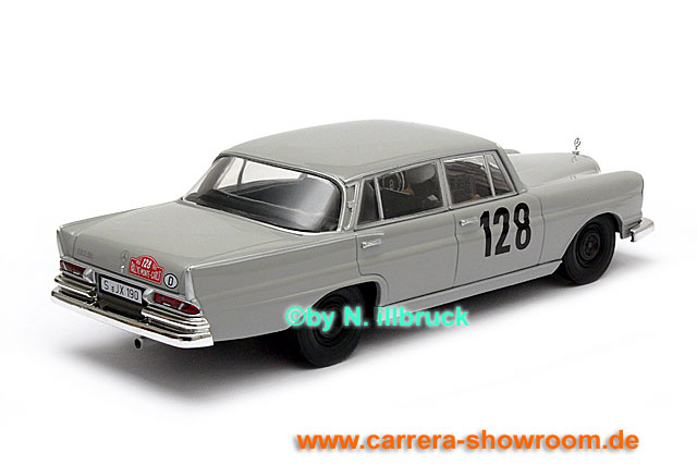 08338 Revell Mercedes-Benz 220SE Rallye Monte-Carlo 1960