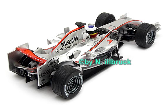 c2813 Scalextric McLaren Mercedes 2006 De La Rosa