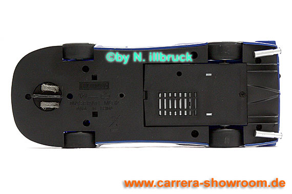 C2904 Scalextric Maserati MC12 Scuderia Playteam